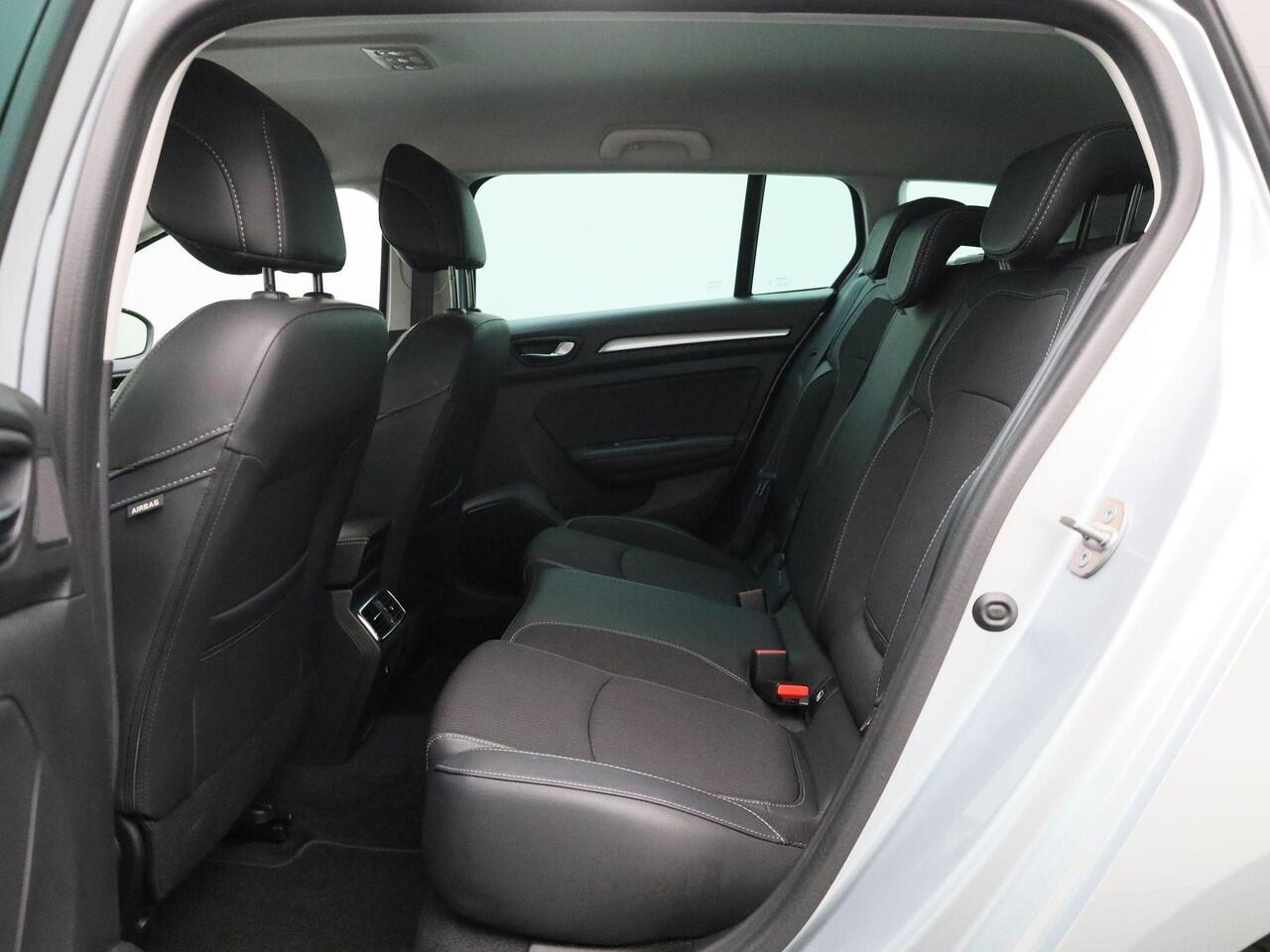 Renault MEGANE Estate 1.3 TCe 140 Techno | Automaat / Navi / Camera / Stoel Verwm.