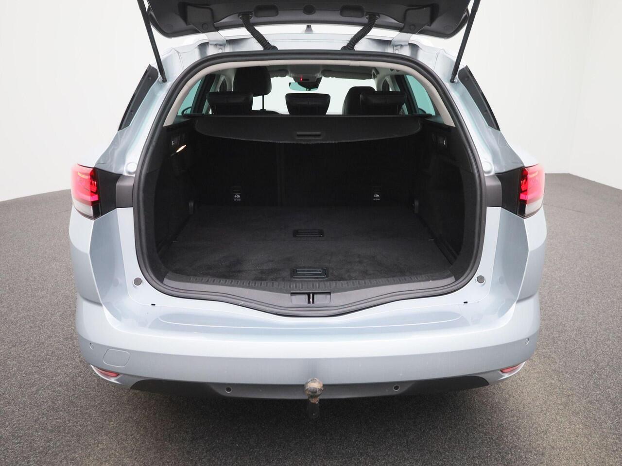 Renault MEGANE Estate 1.3 TCe 140 Techno