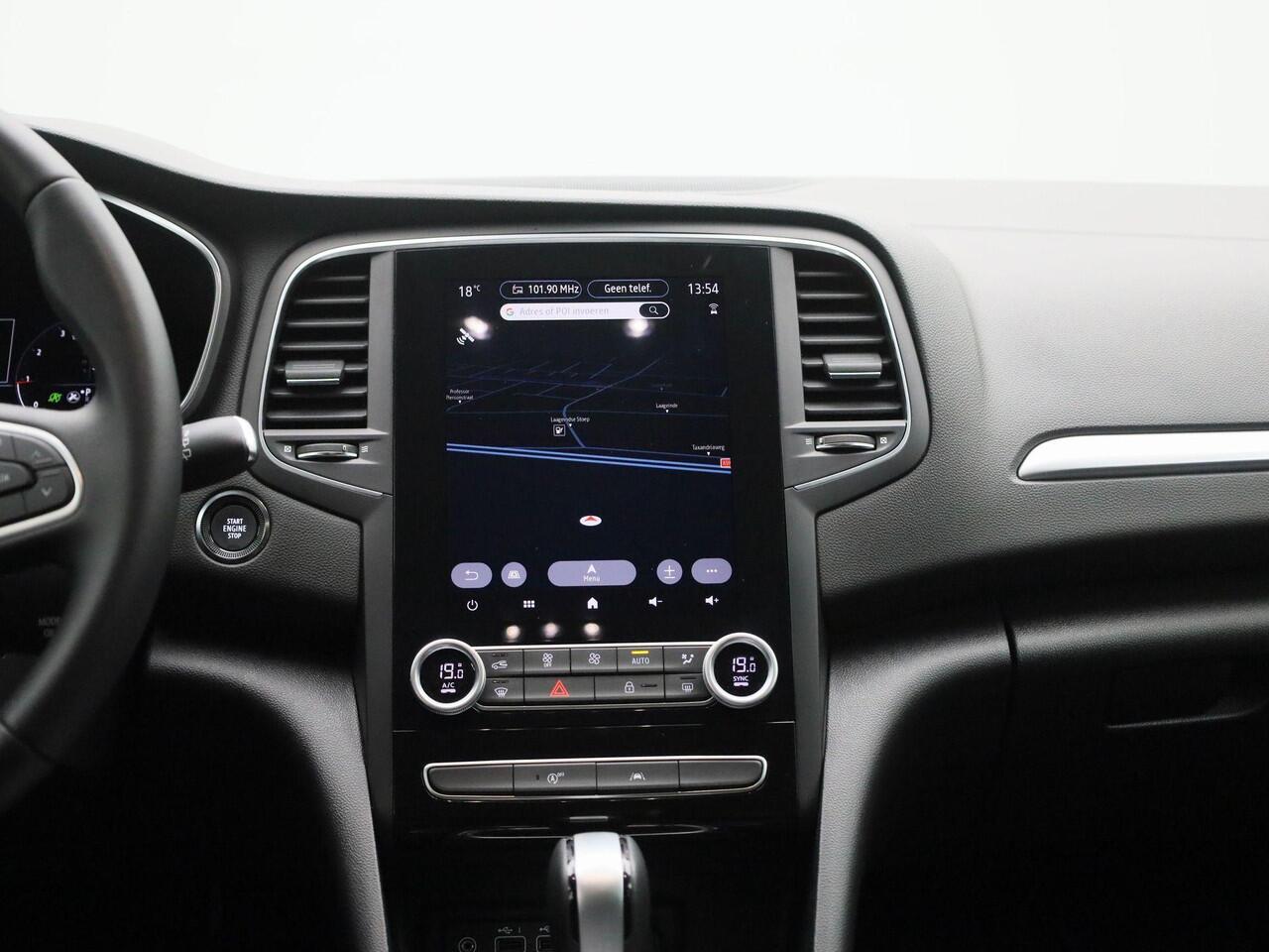 Renault MEGANE Estate 1.3 TCe 140 PK Techno Navigatie | Climate Control | Cruise Control | Parkeersensoren Voor en Achter | Camera Achter | Apple Carplay & Android Auto