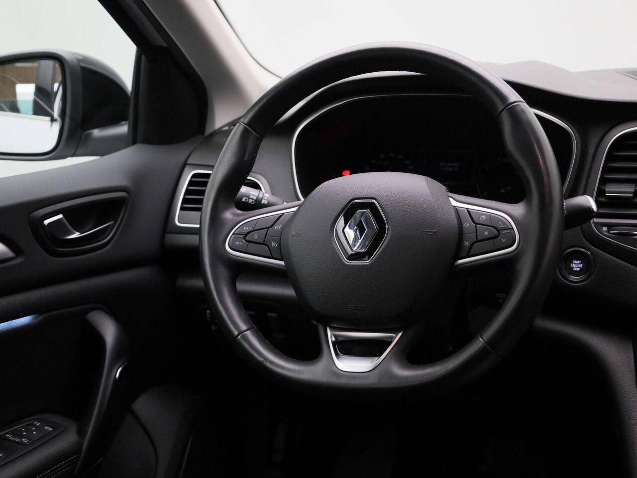 Renault MEGANE Estate 1.3 TCe 140 PK Techno Navigatie | Climate Control | Cruise Control | Parkeersensoren Voor en Achter | Camera Achter | Apple Carplay & Android Auto