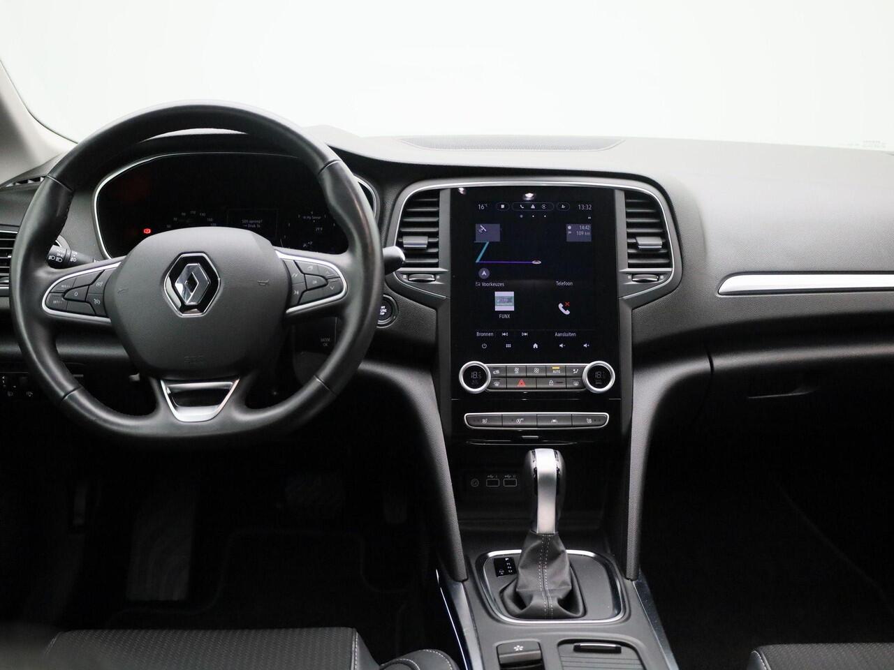 Renault MEGANE Estate 1.3 TCe 140 PK Techno Navigatie | Climate Control | Cruise Control | Parkeersensoren Voor en Achter | Camera Achter | Apple Carplay & Android Auto