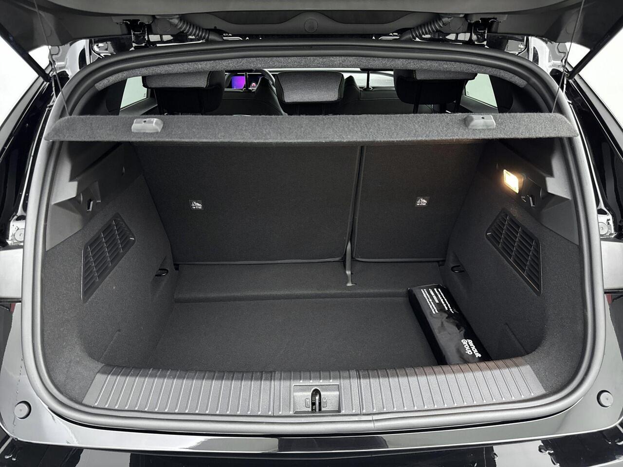 Renault MEGANE E-Tech comfort range techno 220Pk 60 kWh | Navigatie via Google | Apple & Android Carplay | Parkeersensoren Voor & Achter | 360 Camera | Stoel & Stuurverwarming | Adaptieve Cruise Control | Harman Kardon Geluidsysteem |