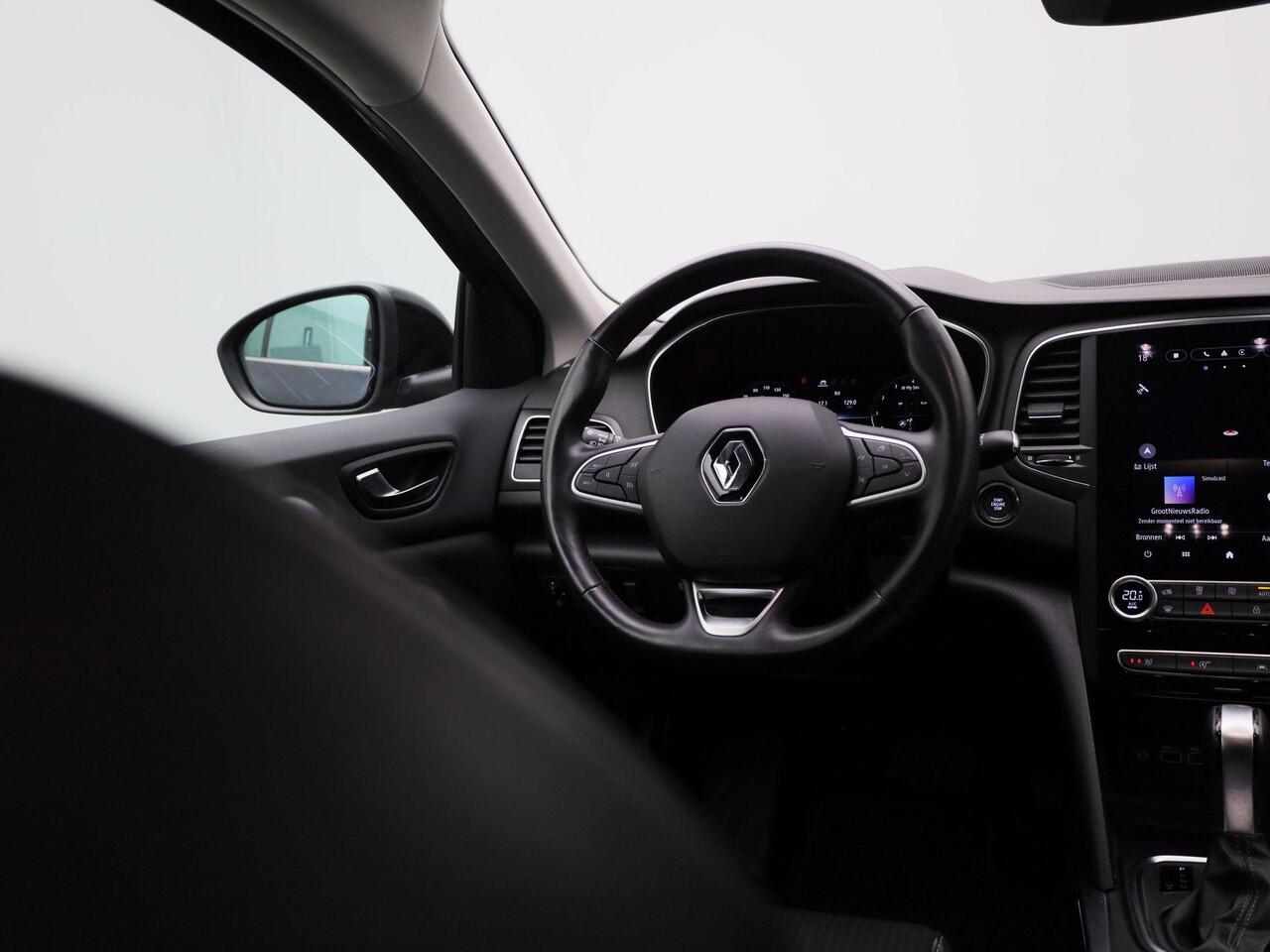 Renault MEGANE Estate TCe 140 EDC Automaat Techno | Climate Control | Apple Carplay & Android Auto | Navigatie | 17' Inch Lichtmetalen Velgen | Parkersensoren + Achteruitrijcamera |