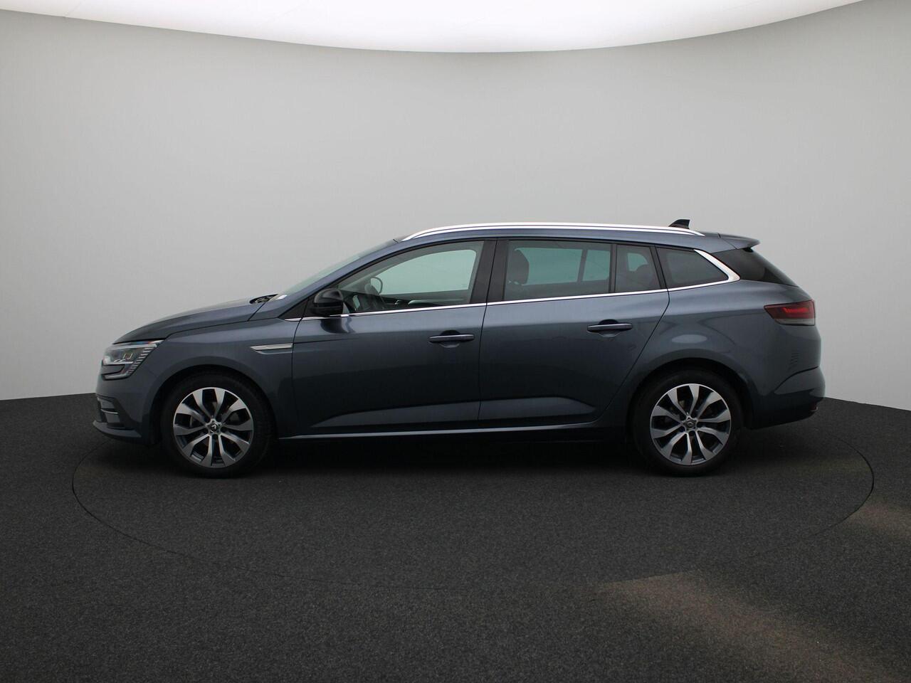 Renault MEGANE Estate TCe 140 EDC Automaat Techno | Climate Control | Apple Carplay & Android Auto | Navigatie | 17' Inch Lichtmetalen Velgen | Parkersensoren + Achteruitrijcamera |