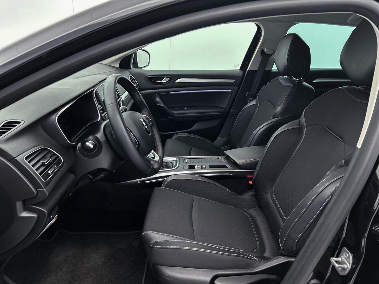 Renault MEGANE Estate 1.3 TCe 140PK Techno | Automaat | Apple Carplay | Trekhaak | Navigatie | Achteruitrijcamera | Climate Control |