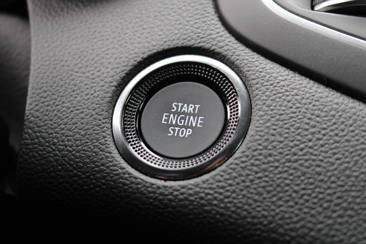 Renault MEGANE Estate 1.3 TCe 140 Techno Stoel + Stuurverwarming | Dodehoekdetectie | Adaptive Cruisecontrol | Parkeersensoren | Apple Carplay/ Android Auto | Keyless Entry