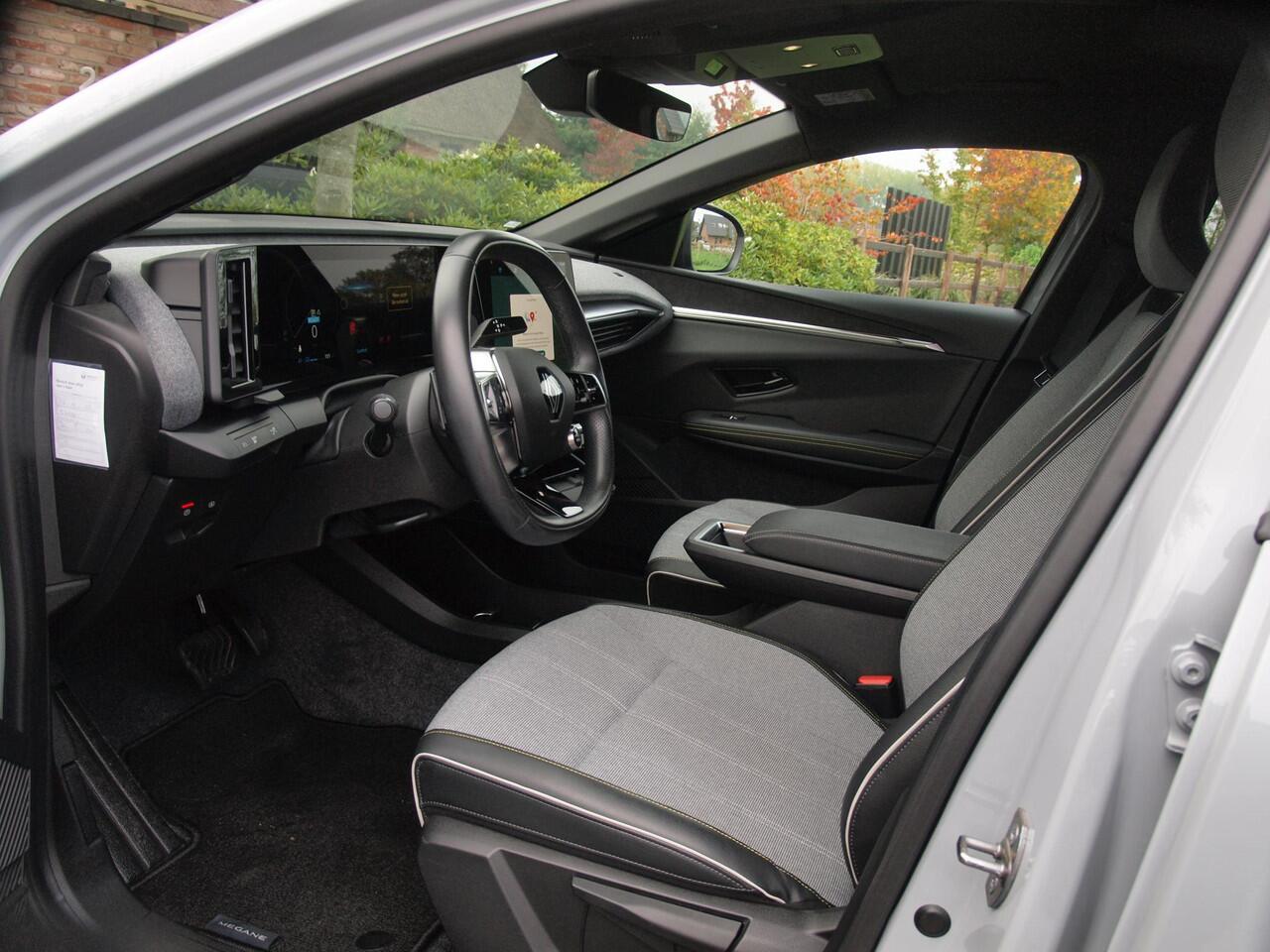 Renault MEGANE E-Tech EV60 Optimum Charge Techno | Apple Carplay | Camera | Warmtepomp | Trekhaak | NL-Auto |