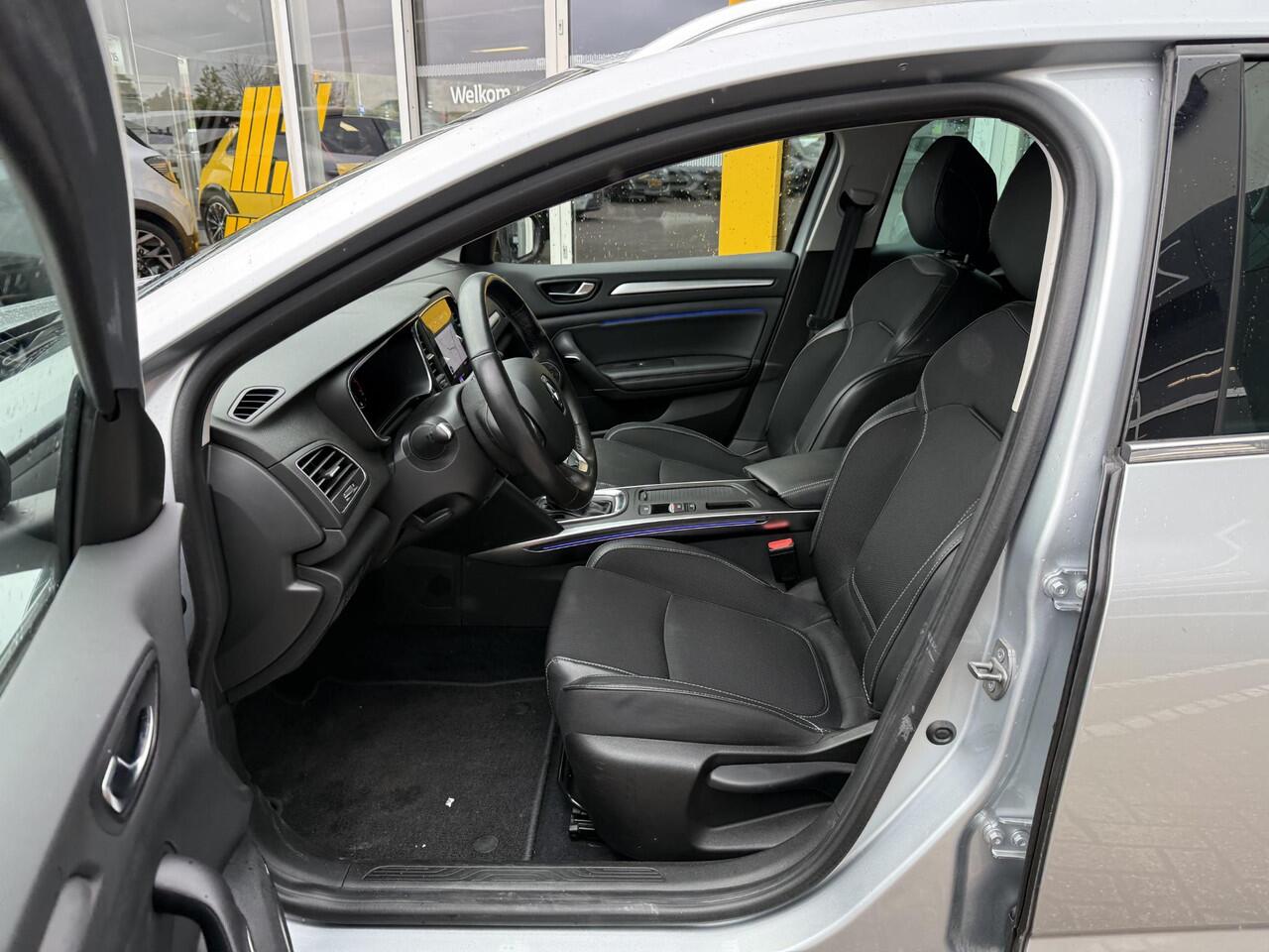 Renault MEGANE Estate 1.3 TCe 140 Techno | NAP | Navigatie | Stoel & stuur verwarming | Achteruitrijcamera | DAB | Key-less | Climate Control | LED |