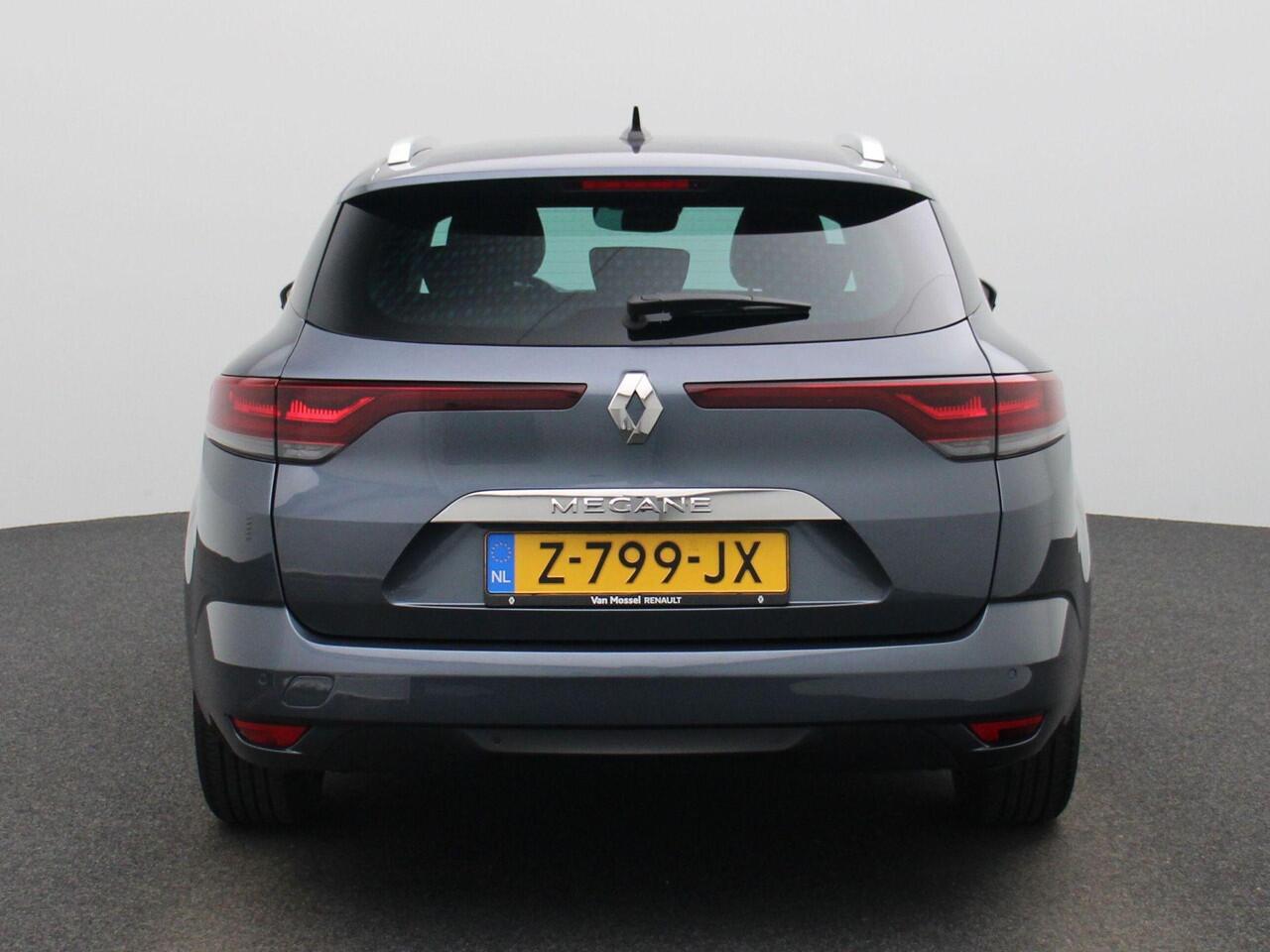 Renault MEGANE Estate 1.3 TCe 140Pk EDC Techno | Navigatie | Apple & Android Carplay | Climate Control | Parkeersensoren Voor & Achter | Camera | Stoel en Stuurverwarming | Licht en Regensensor | Privacy Glass | Cruise Control |