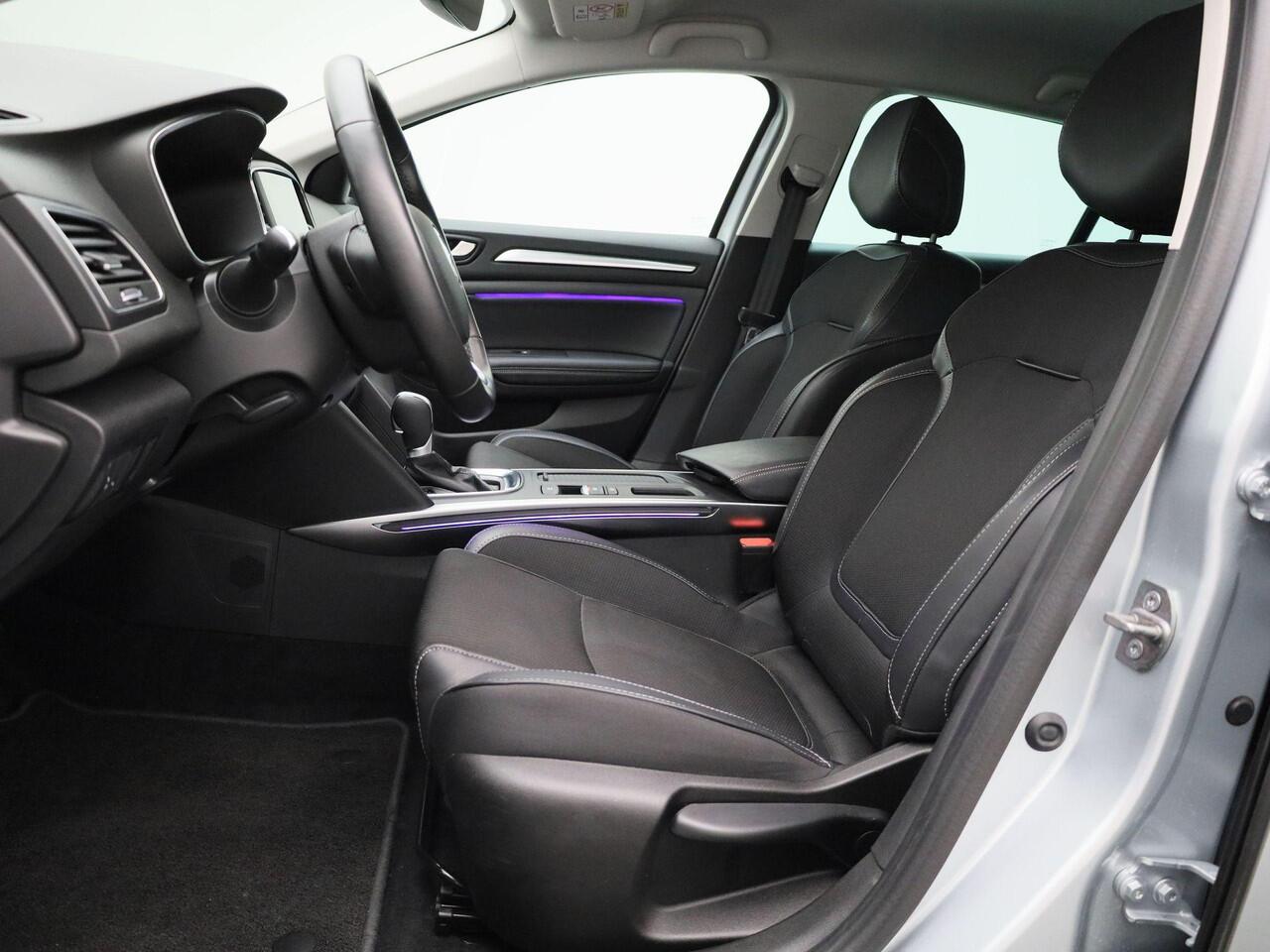 Renault MEGANE Estate TCe 140 Techno | Automaat | Achteruitrijcamera