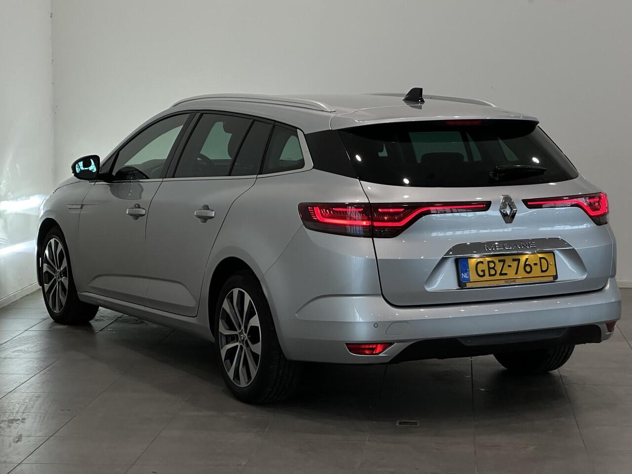 Renault MEGANE Estate 1.3 TCe 140 EDC Techno | Stoel- en stuurverwarming | Apple Carplay/Android Auto