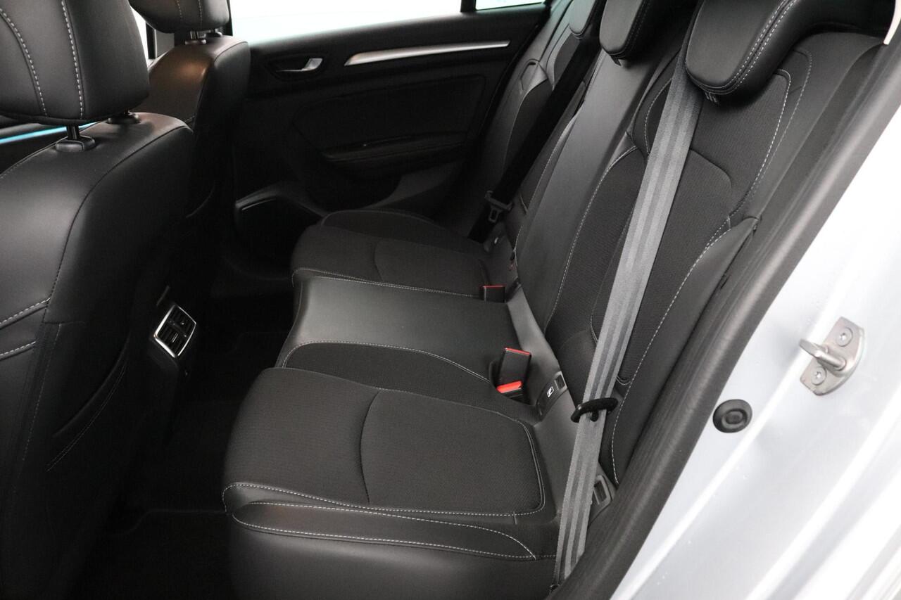 Renault MEGANE Estate 1.3 TCe 140 EDC Techno | Automaat | Pack Winter | All Season banden |