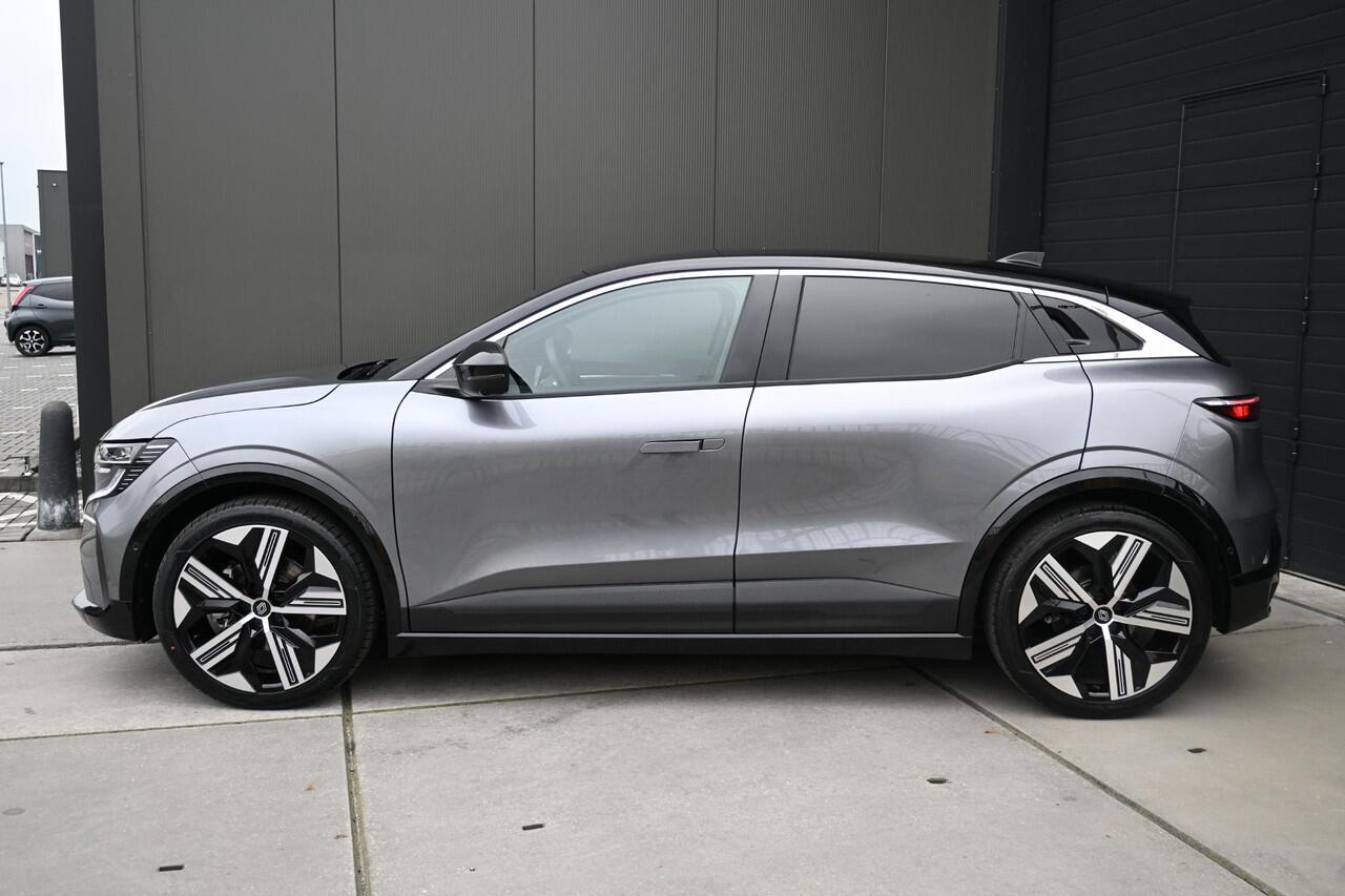 Renault MEGANE E-Tech comfort range iconic 60 kWh | HARMAN/KARDON | 360 CAMERA | STUUR/STOELVERWARMING | LEDER | ADAPT. CRUISE CONTROL | CLIMATE CONTROL | PDC | LMV