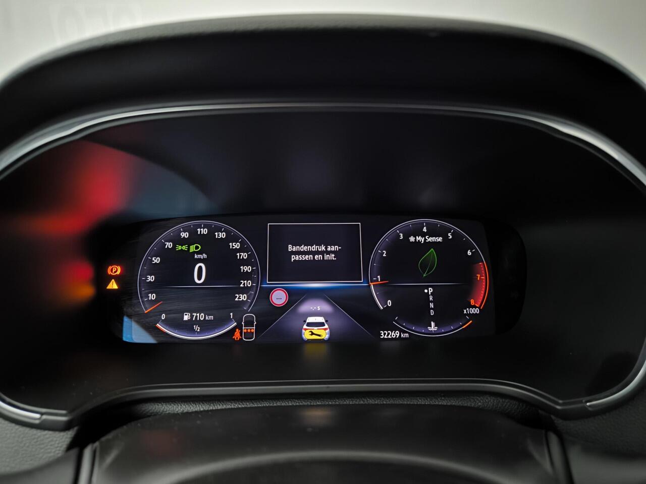 Renault MEGANE Estate 1.3 TCe 140 Techno | Camera | All season | Trekhaak | Navigatie | LED verlichting | Stuur & stoelverwarming |