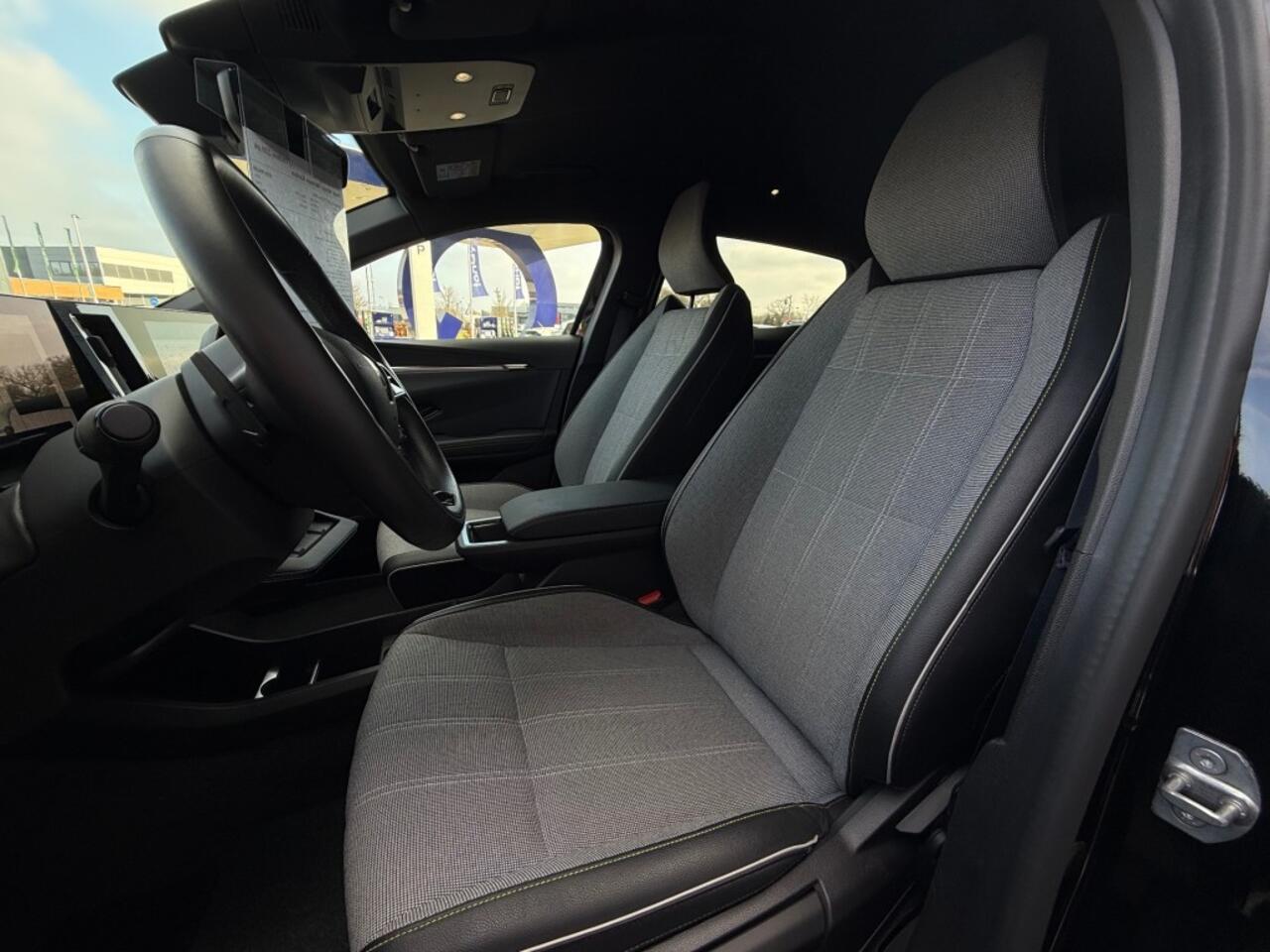 Renault MEGANE EV60 Techno 220 pk Pack Winter Harman Kardon