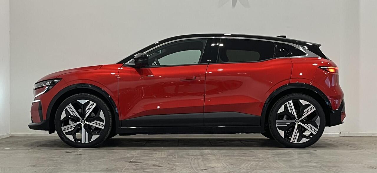 Renault MEGANE E-Tech Iconic 220 Comfort Range 60 kWh | Pack Augmented Vision & Advanced Driving Assist | Van: ¤ 44.359,- nu rijklaar voor: ¤ 41.359,-