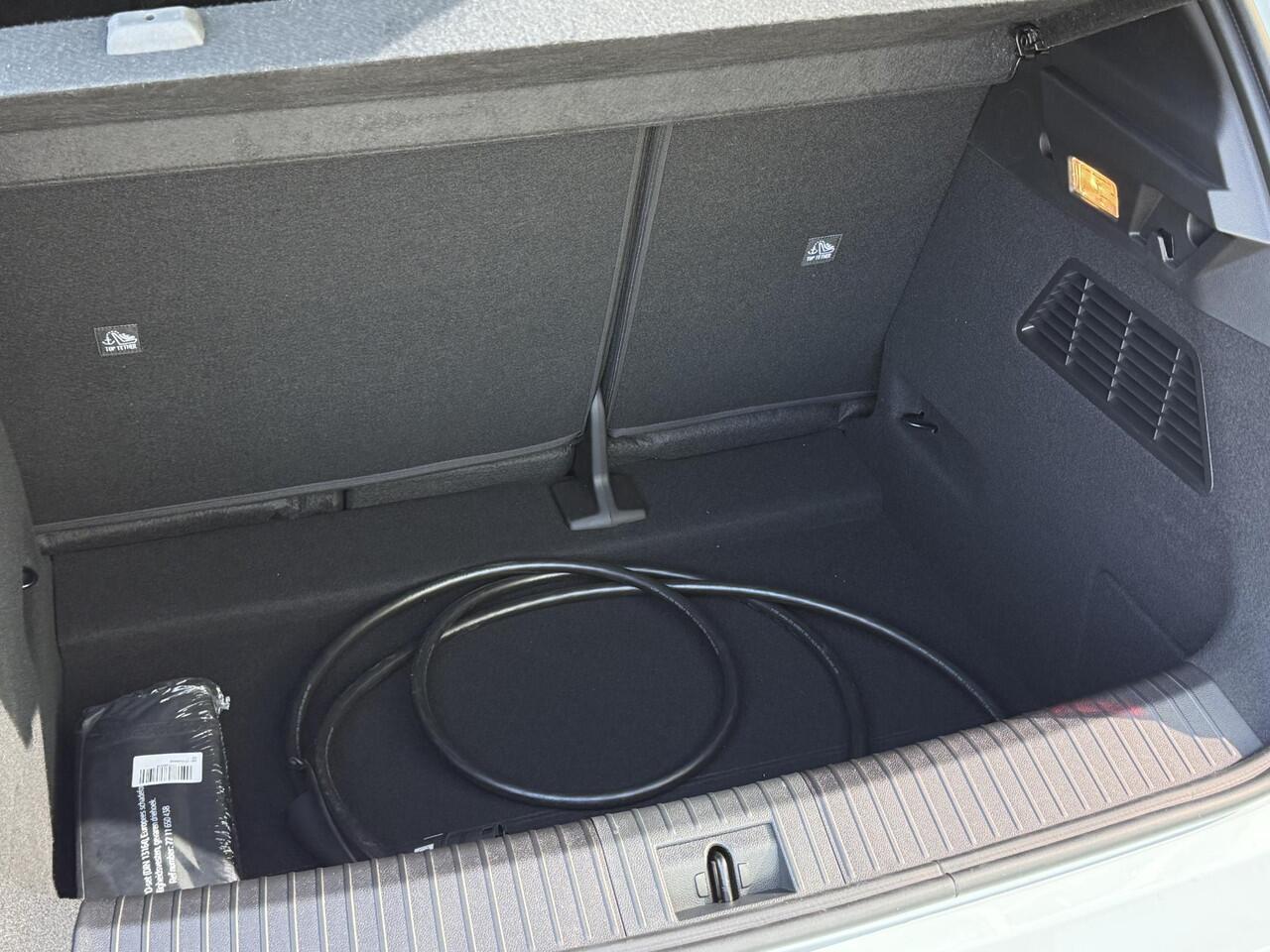 Renault MEGANE E-Tech comfort range techno 60 kWh | Camera | Winterpack | Harman & Kardon | Digitale Binnenspiegel