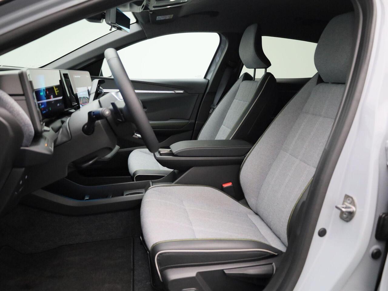 Renault MEGANE E-Tech comfort range techno 60 kWh | Pack Augmented Vision & Advanced Driving Assist | Pack Winter | 20" LMV 'Soren' | Draadloze Smartphonelader | LED Pure Vision | Android Automotive | Keyless