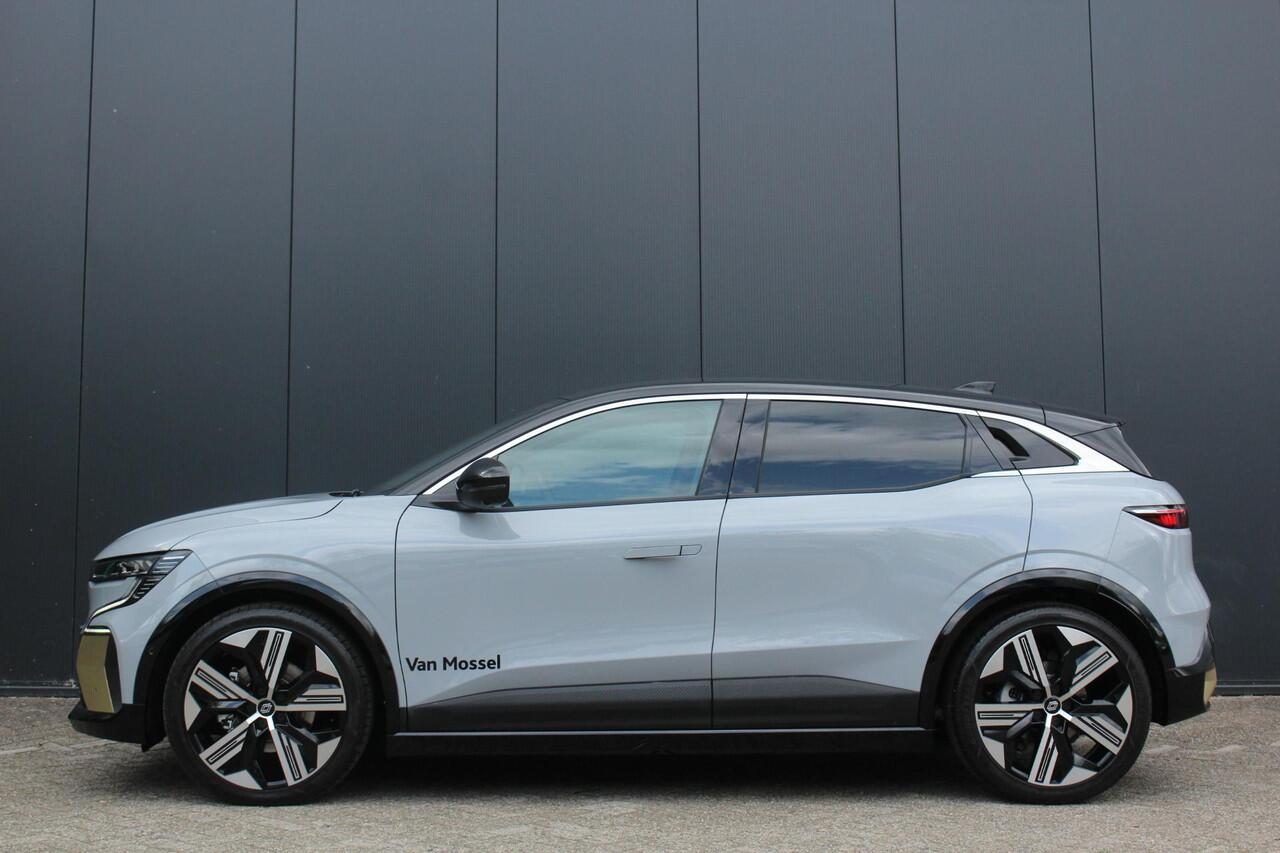 Renault MEGANE E-Tech EV60 Optimum Charge Iconic | Google Navigatie | Apple & Android Carplay | Parkeersensoren Voor & Achter | 360 Camera | Adaptieve Cruise Control | Privacy Glass | Lederen Bekleding | Keyless Entry |