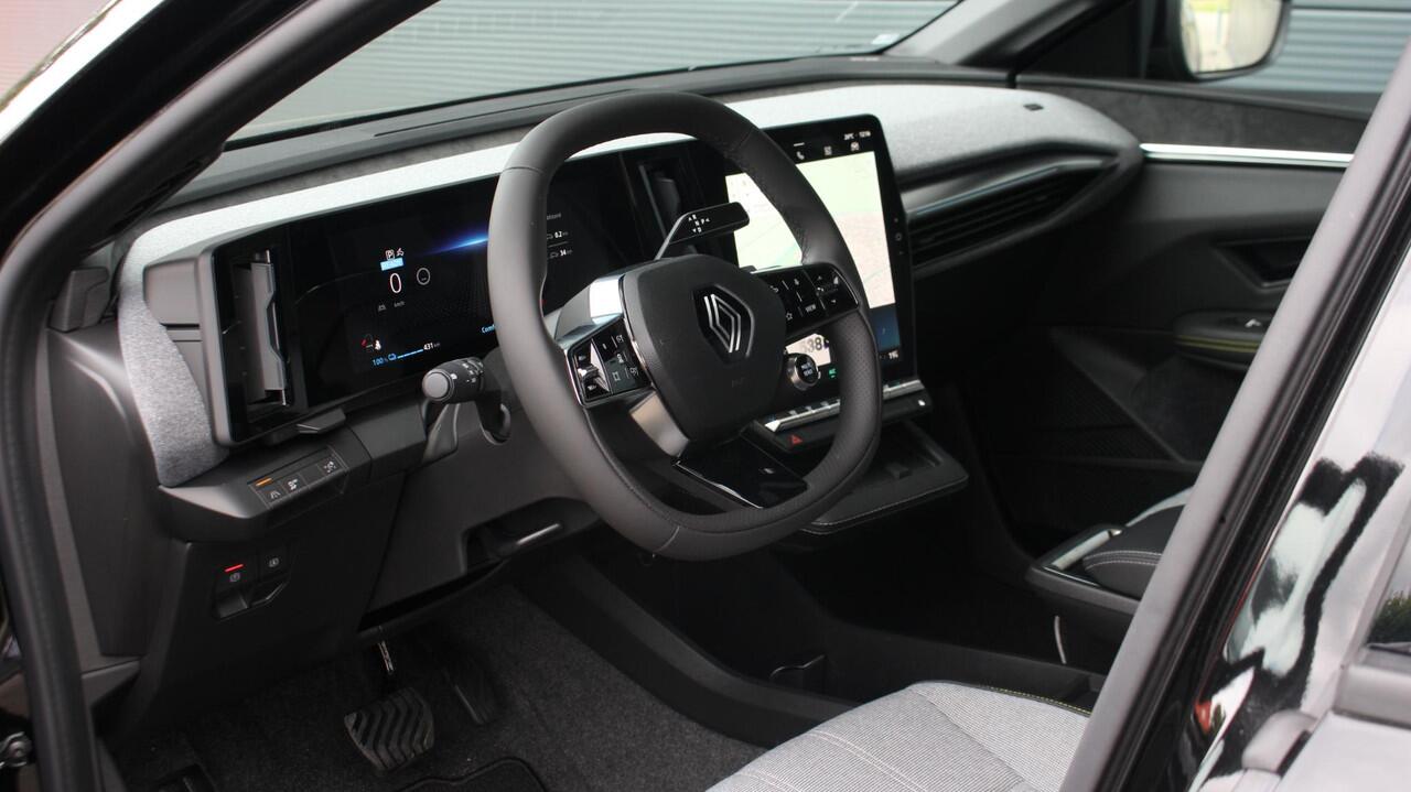 Renault MEGANE E-Tech EV60 Optimum Charge 220Pk Techno | Android & Apple Carplay| Camera Rondom | Harman Kardon | Spiegel Camera | Parkeer Assistentie