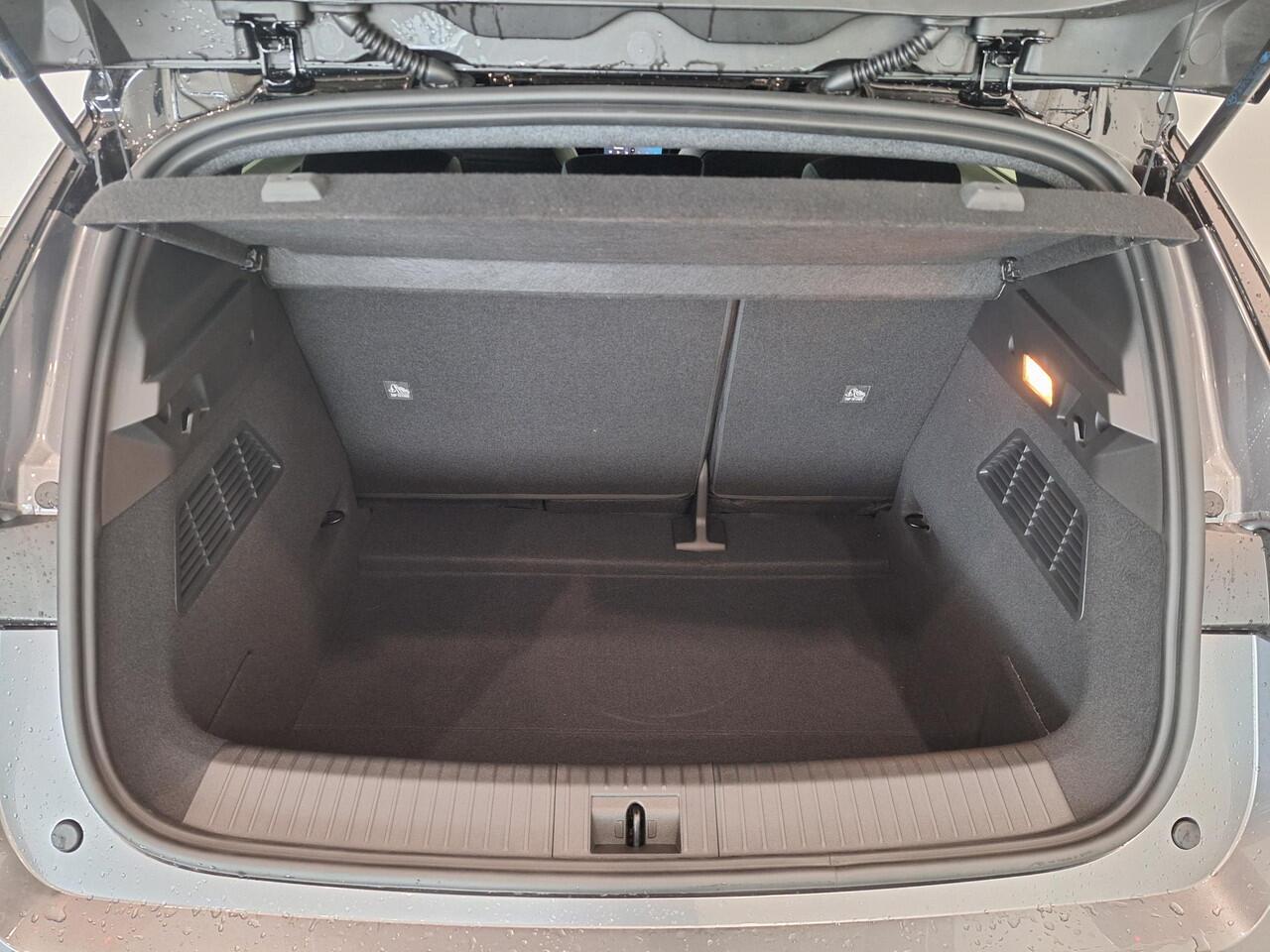 Renault MEGANE E-Tech Esprit Alpine 220 Comfort Range 60 kWh | All season banden | Pack Driving & Sound | Van: ¤ 42.609,- nu rijklaar voor: ¤ 40.609,-