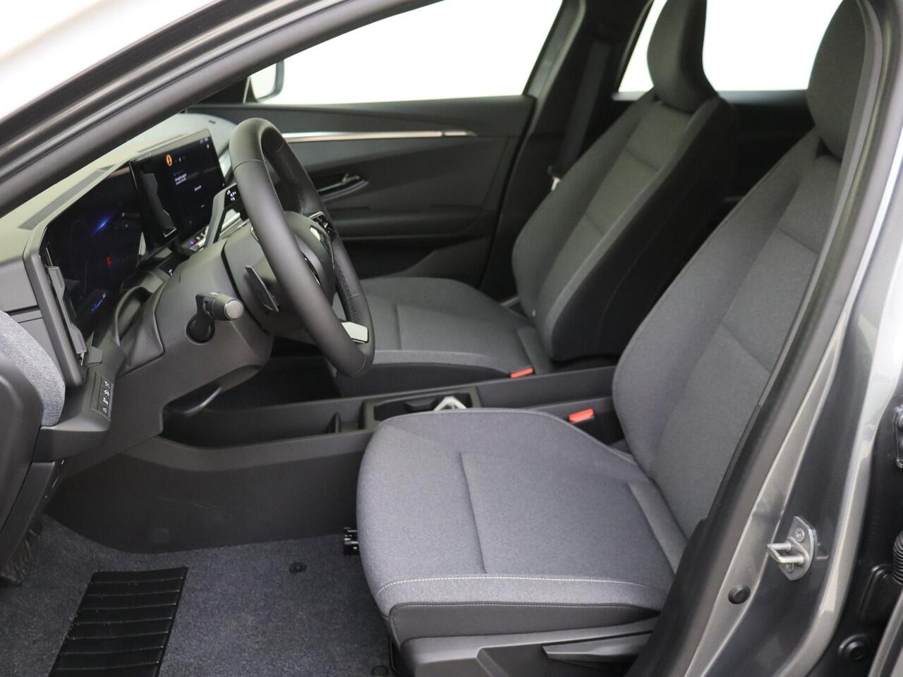 Renault MEGANE E-Tech EV60 Optimum Charge Equilibre 220PK | NIEUW | Achteruitrijcamera | Parkeersensoren Achter | AppleCarplay & AndroidAuto | Lane Assist | Bluetooth | Lichtmetalen Velgen | Led Verlichting |