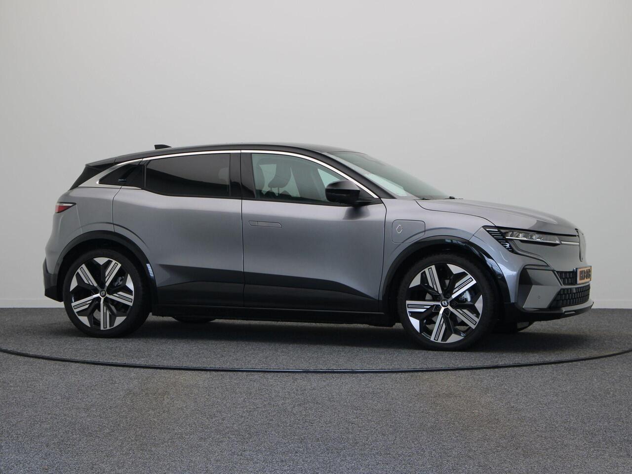 Renault MEGANE E-Tech comfort range iconic 60 kWh | Harman Kardon Premium Audio | Around view monitor | Active driver assist | Blind spot |