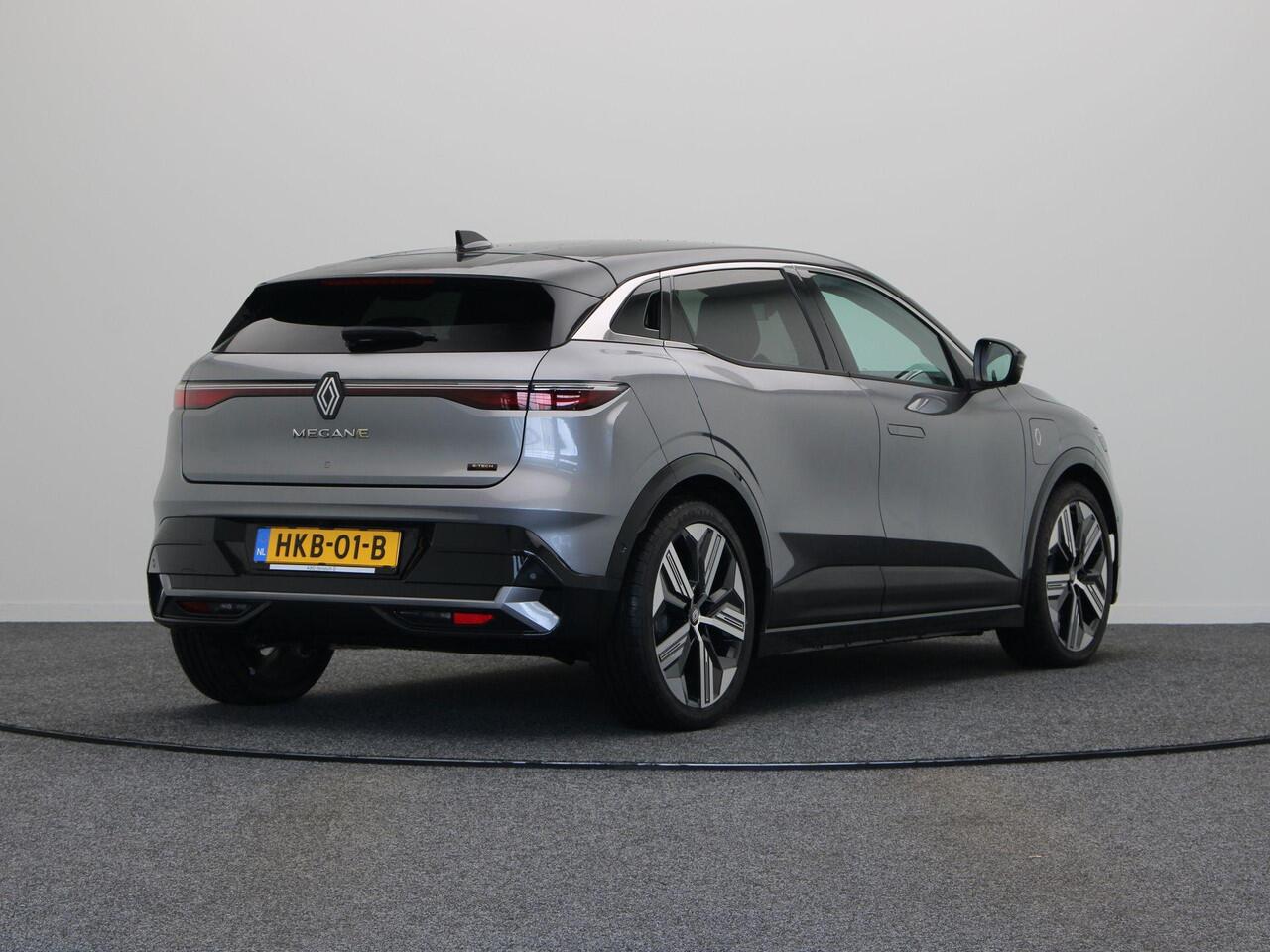 Renault MEGANE E-Tech comfort range iconic 60 kWh | Harman Kardon Premium Audio | Around view monitor | Active driver assist | Blind spot |