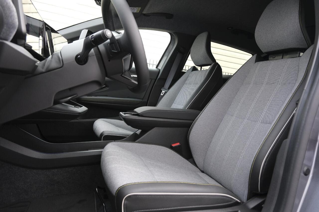 Renault MEGANE E-Tech Comfort Range Techno 60 kWh 220PK | Google Navigatie | Stoel- en Stuurverwarming | Adaptieve Cruise Control | 20'' Inch Lichtmetalen Velgen | Apple CarPlay & Android Auto