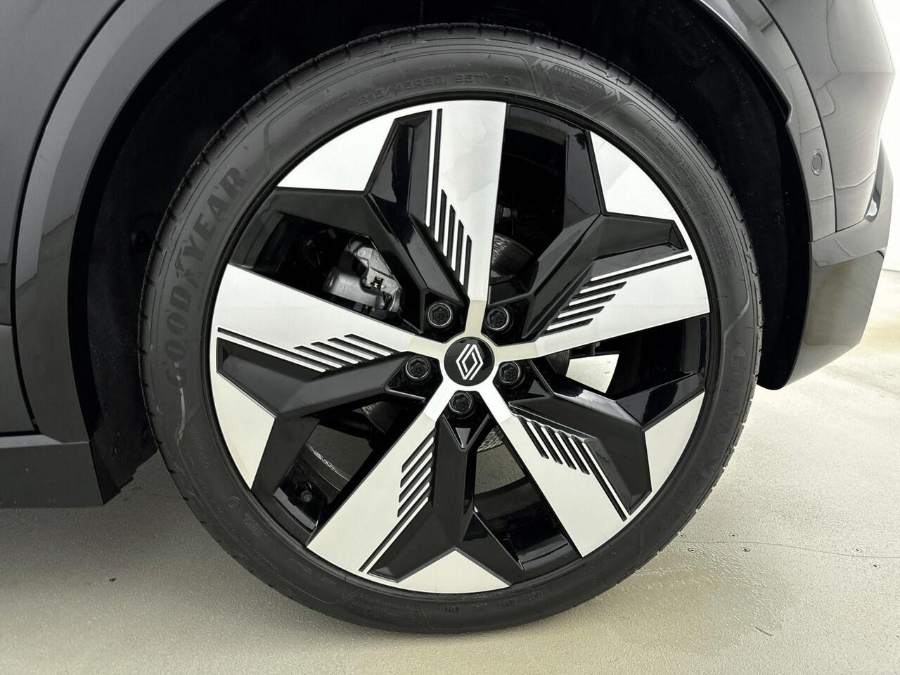 Renault MEGANE E-Tech Comfort Range Techno 60 kWh 220PK | Navigatie met Google Integratie | Climate Control | Cruise Control Adptief | Apple Carplay/Android Auto | Harman Kardon Premium Audio | Warmtepomp | Pack Winter | Parkeersensoren incl. Camera |