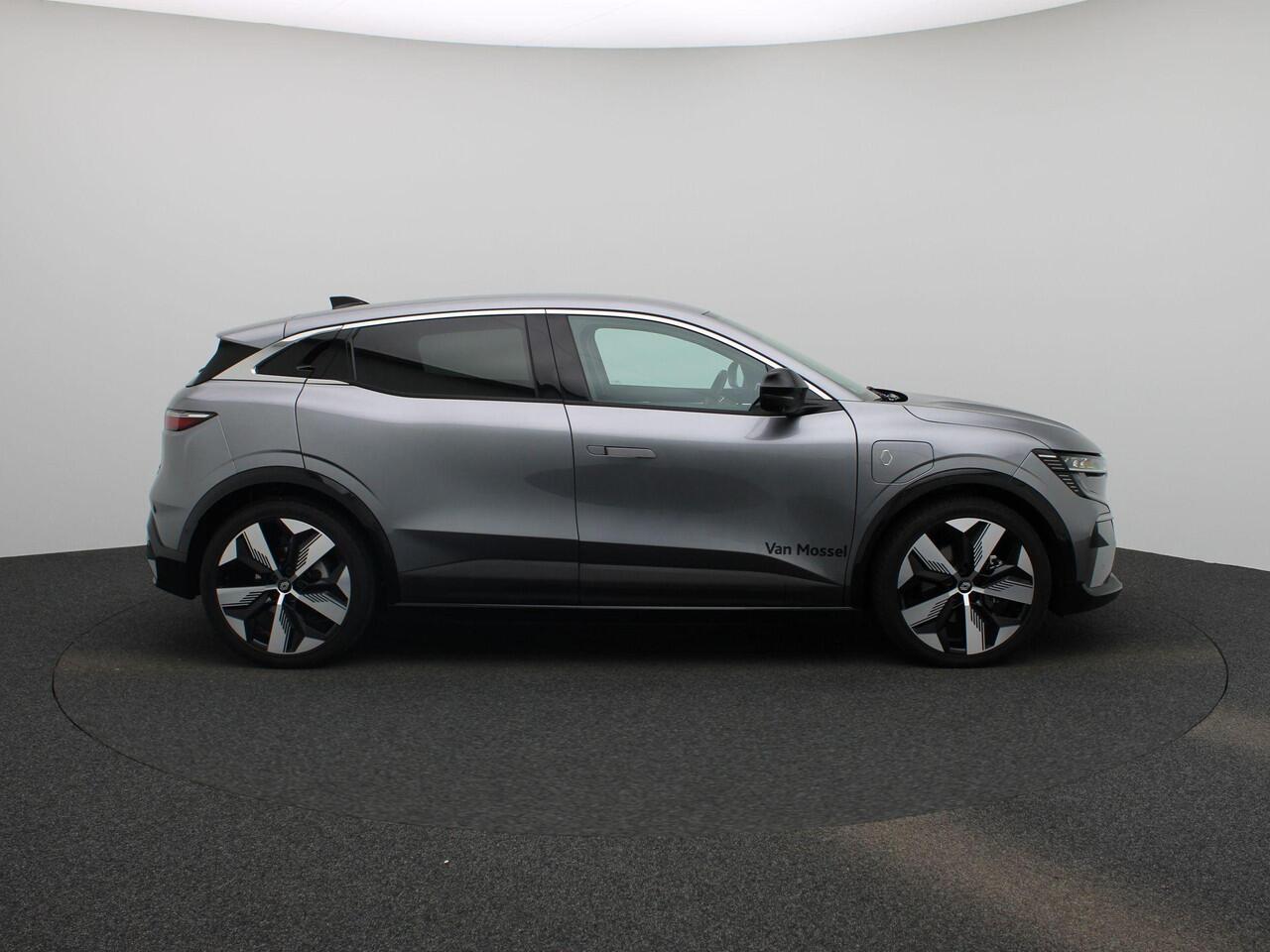 Renault MEGANE E-Tech comfort range techno 60 kWh | Pack Augmented Vision & Advanced Driving Assist | Pack Winter | Harman Kardon Audio | 20" LMV 'Soren' | Draadloze Smartphonelader | LED Pure Vision | Android Automotive | Keyless