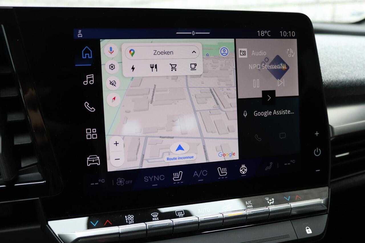 Renault MEGANE E-Tech Evolution 130pk 60 kWh Comfort Range | Stoel + Stuurverwarming | Navigatie | Parkeersensoren V + A |