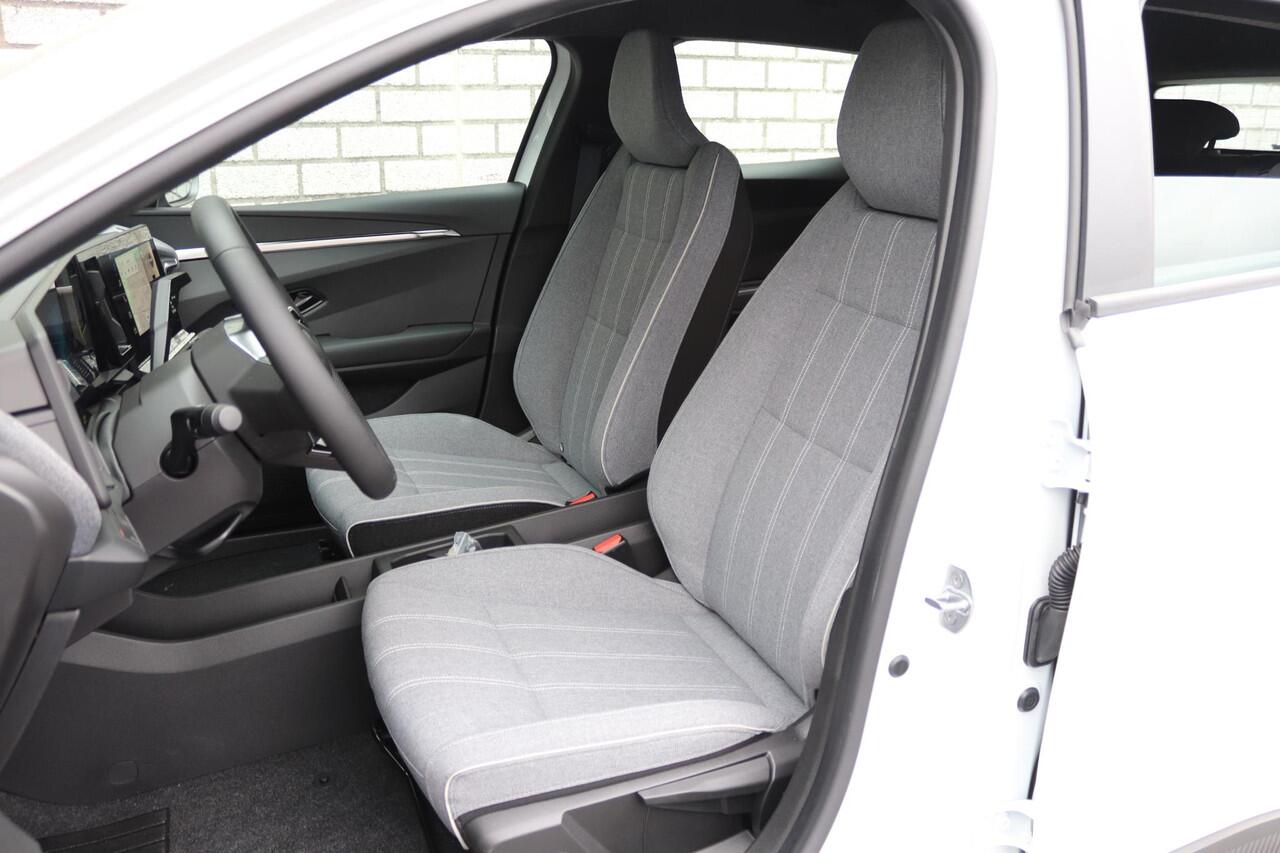 Renault MEGANE E-Tech Evolution 130pk 60 kWh Comfort Range | Stoel + Stuurverwarming | Navigatie | Parkeersensoren V + A |