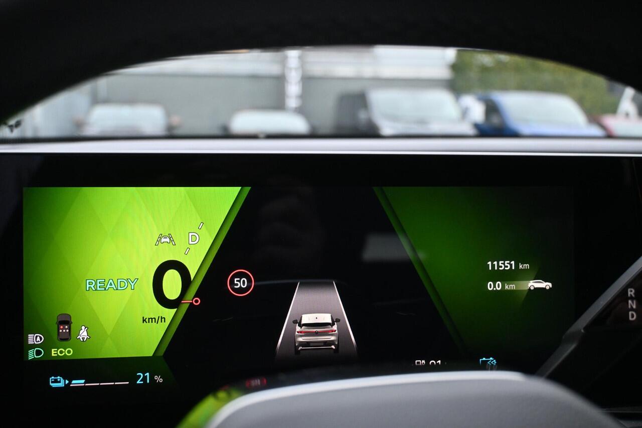 Renault MEGANE E-Tech comfort range techno 60 kWh | 360 CAMERA | STUURVERWARMING | NAVI | ADAPT. CRUISE CONTROL | APPLECARPLAY/ANDROIDAUTO | CLIMATE CONTROL | PDC | LMV