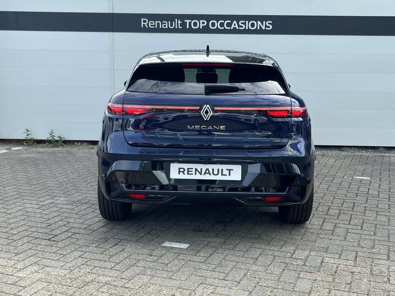 Renault MEGANE E-Tech comfort range iconic 60 kWh | Direct uit voorraad leverbaar! | Lederen bekleding | Harman/Kardon Sound