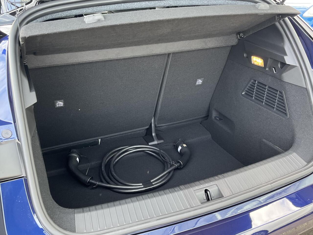 Renault MEGANE E-Tech comfort range iconic 60 kWh | Direct uit voorraad leverbaar! | Lederen bekleding | Harman/Kardon Sound