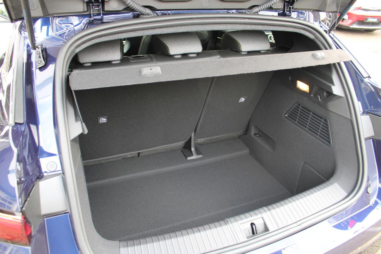 Renault MEGANE E-Tech comfort range techno 60 kWh | NIEUW OP VOORRAAD | PRIJS IS RIJKLAAR