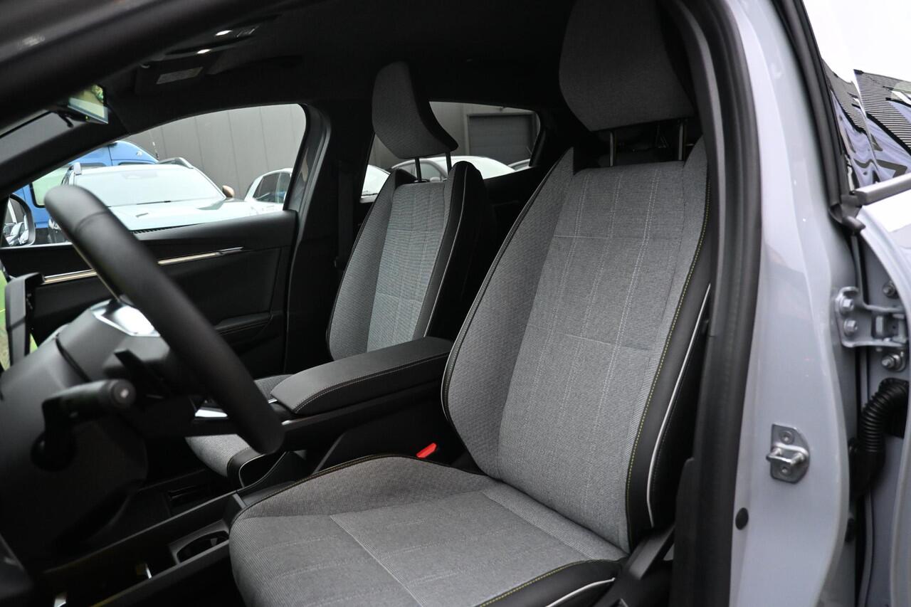 Renault MEGANE E-Tech comfort range techno 60 kWh | 360 CAMERA | STUURVERWARMING | NAVI | APPLECARPLAY/ANDROIDAUTO | ADAPT. CRUISE CONTROL | CLIMATE CONTROL | PDC | LMV