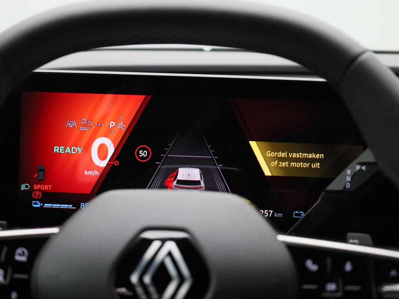 Renault MEGANE E-Tech comfort range techno 60 kWh | Pack Augmented Vision & Advanced Driving Assist | Pack Winter | Harman Kardon Audio | 20" LMV 'Soren' | Draadloze Smartphonelader | LED Pure Vision | Android Automotive | Keyless | Adaptieve Cruise Control