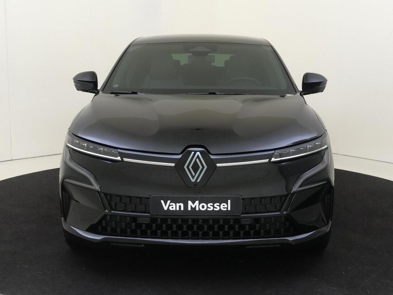 Renault MEGANE E-Tech comfort range techno 60 kWh | Navigatie met Google Integratie | Climate Control | Cruise Control Adaptief | Apple Carplay/Android Auto | Harman Kardon Premium Audio | Warmtepomp | Pack Winter | Parkeersensoren incl. Camera |
