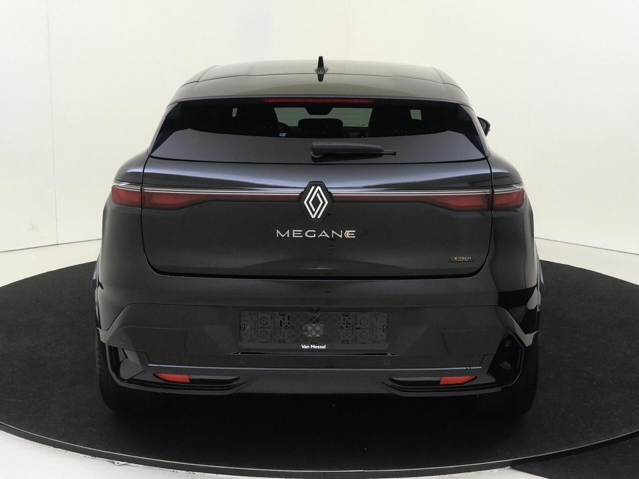Renault MEGANE E-Tech comfort range techno 60 kWh | Navigatie met Google Integratie | Climate Control | Cruise Control Adaptief | Apple Carplay/Android Auto | Harman Kardon Premium Audio | Warmtepomp | Pack Winter | Parkeersensoren incl. Camera |