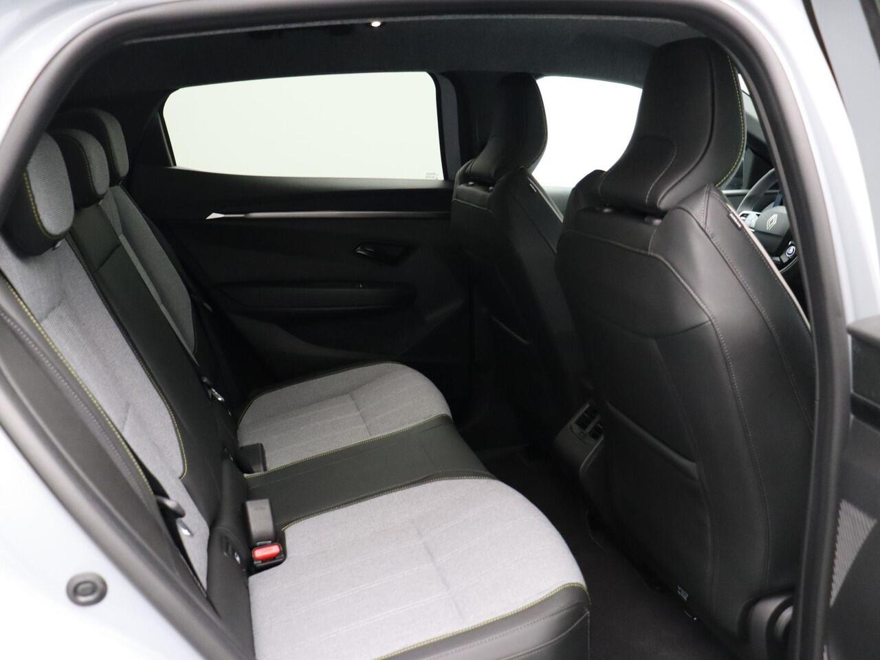 Renault MEGANE E-Tech comfort range techno 60 kWh | 17% bijtelling | Achteruitrijcamera |