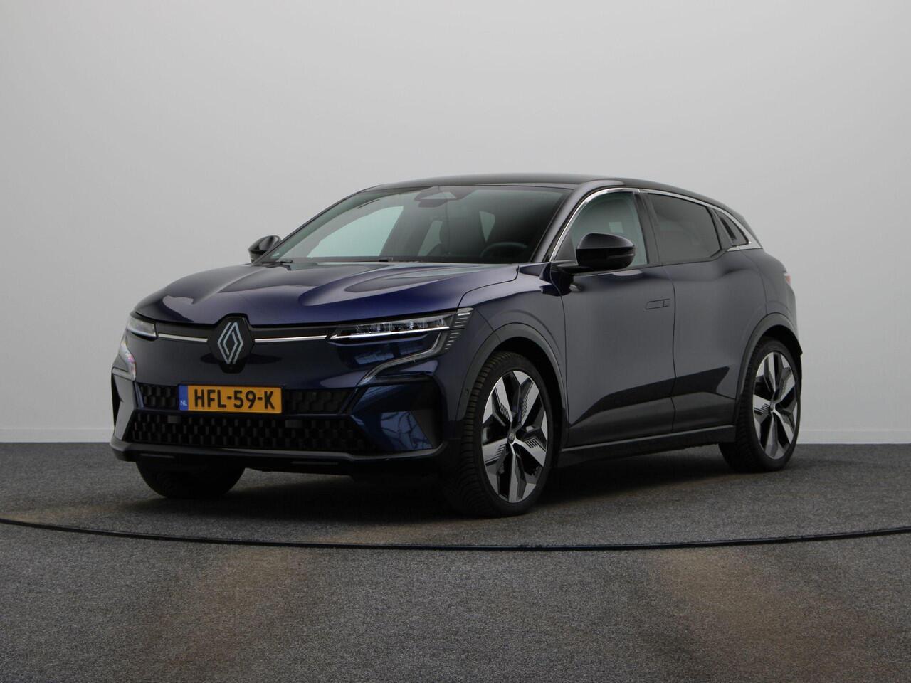Renault MEGANE E-Tech comfort range techno 60 kWh | Stoel en Stuurverwarming | Harman Kardon audio | Dodehoek detectie | 360 graden camera |