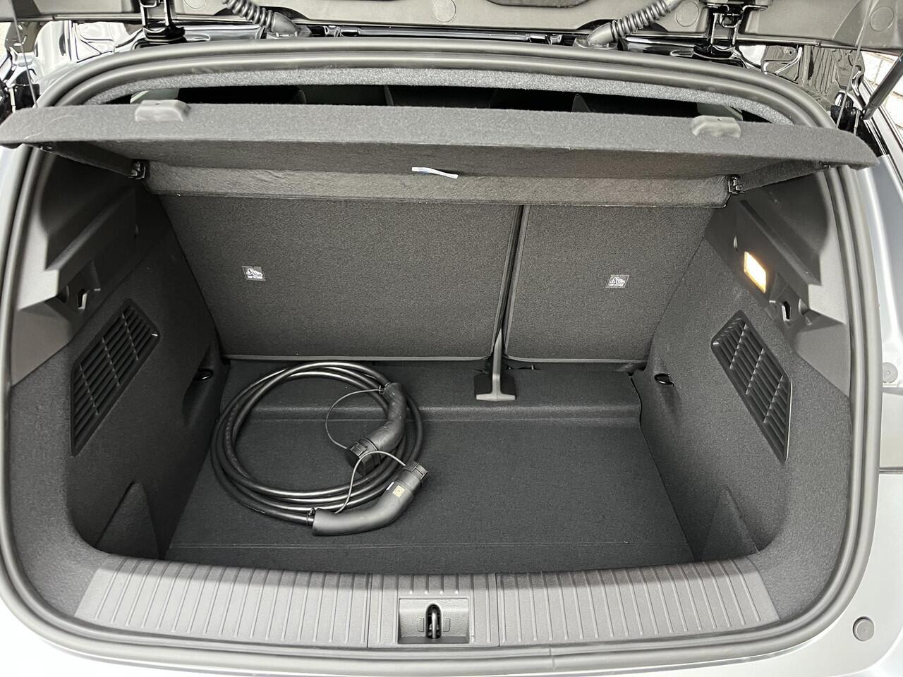 Renault MEGANE E-Tech comfort range esprit alpine 60 kWh | Pack Driving & Sound | All-Season banden | Direct leverbaar |