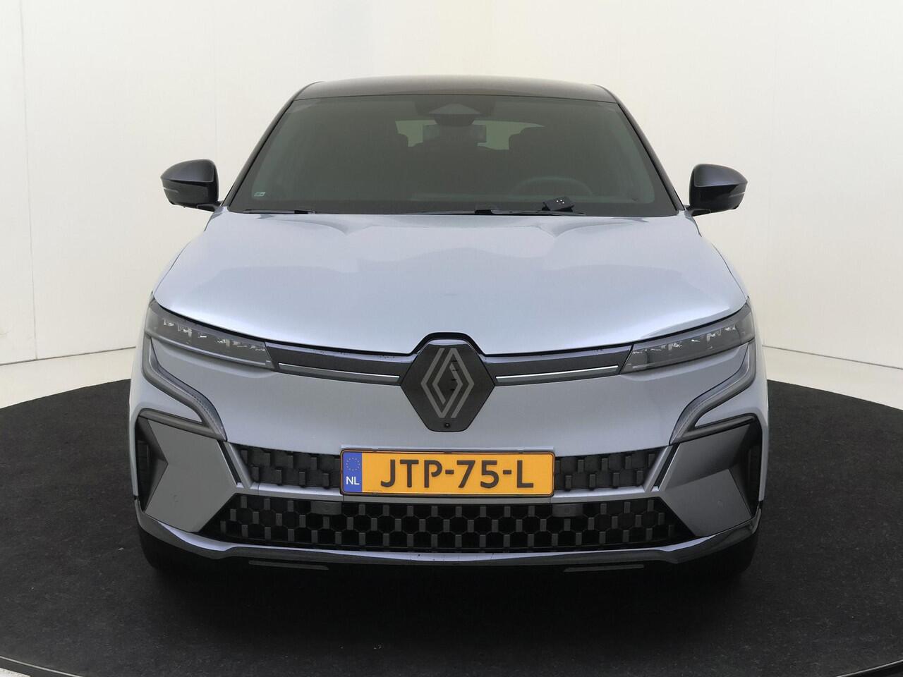 Renault MEGANE E-Tech comfort range esprit alpine 60 kWh | Stoelverwarming | Climate control | LED verlichting
