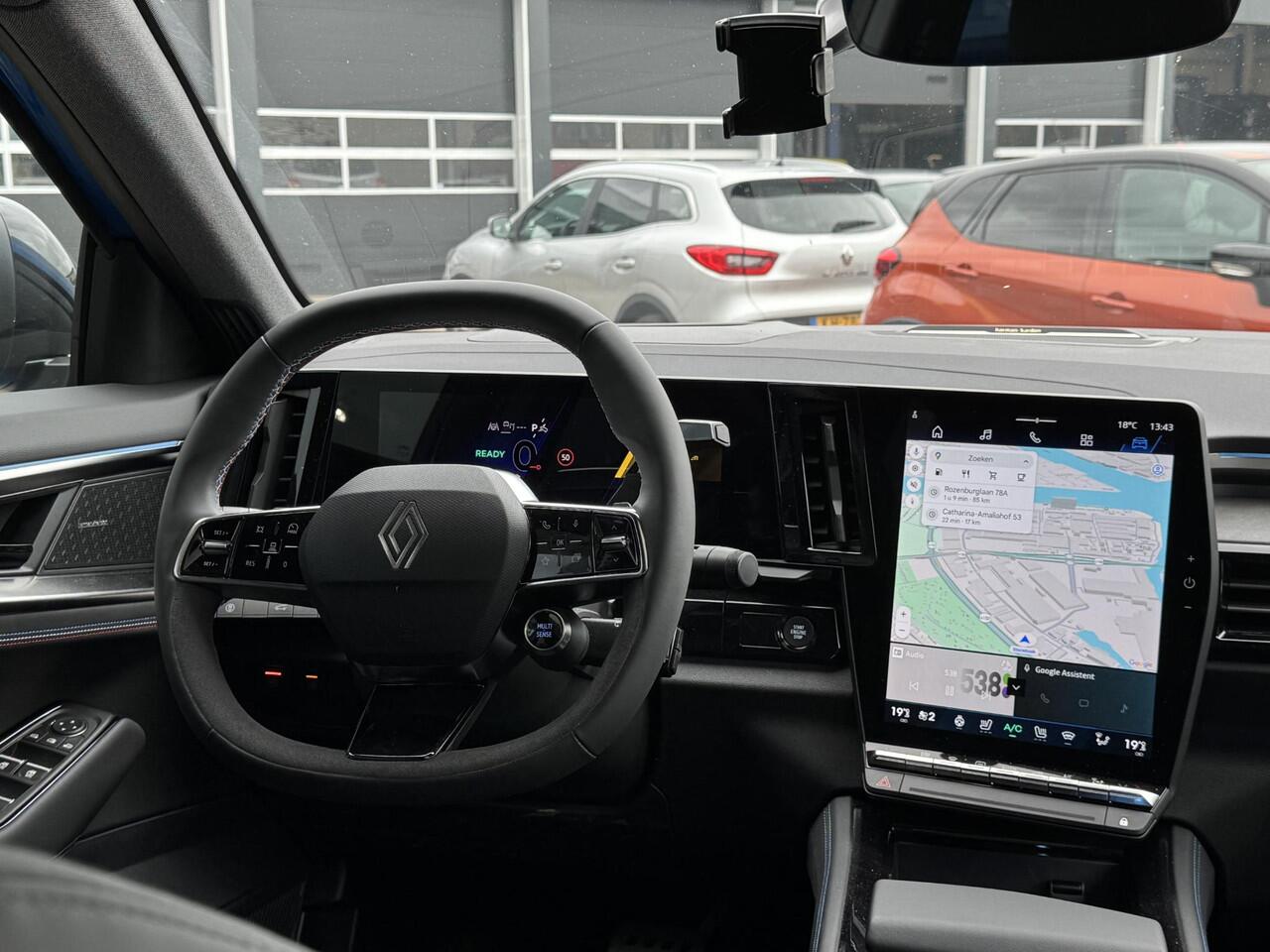 Renault Rafale 1.2 E-Tech full hybrid 200 esprit Alpine Renault Rafale 1.2 E-Tech Hybrid 200 esprit Alpine / Demo Aalsmeer