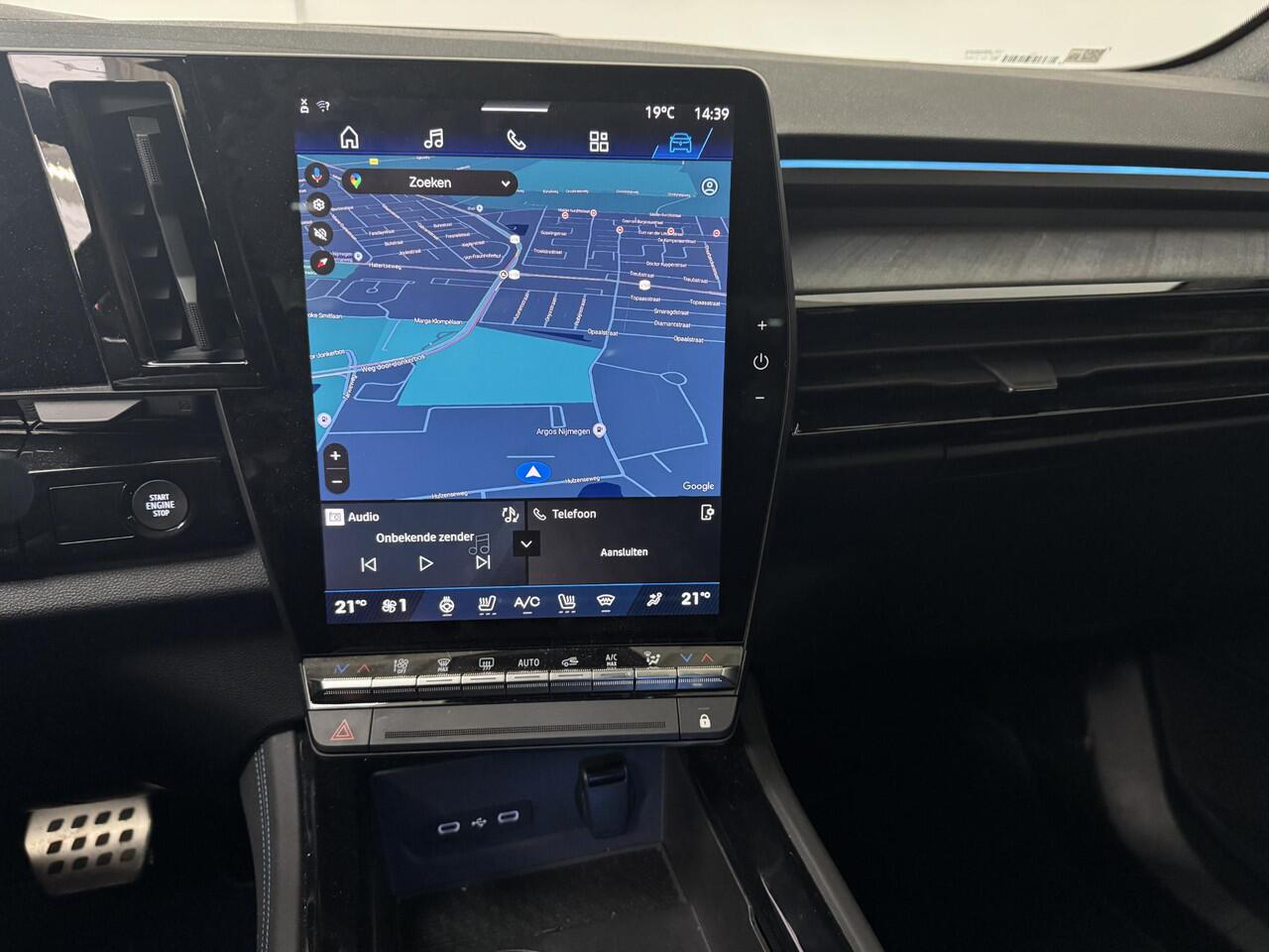 Renault Rafale 1.2 E-Tech Full Hybrid 200 Esprit Alpine | Harman / Kardon | Solarbay Panoramadak | Matrix LED | Stoel + Stuurverwarming |