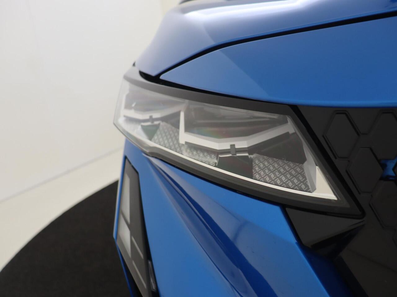 Renault Rafale 1.2 E-Tech 4x4 plug-in hybrid 300Pk esprit Alpine | Google Navigatie | Apple & Android Carplay | 4 Control | Parkeersensoren Voor & Achter | 360 Camera | Stoel & Stuurverwarming | Adaptieve Cruise Control |