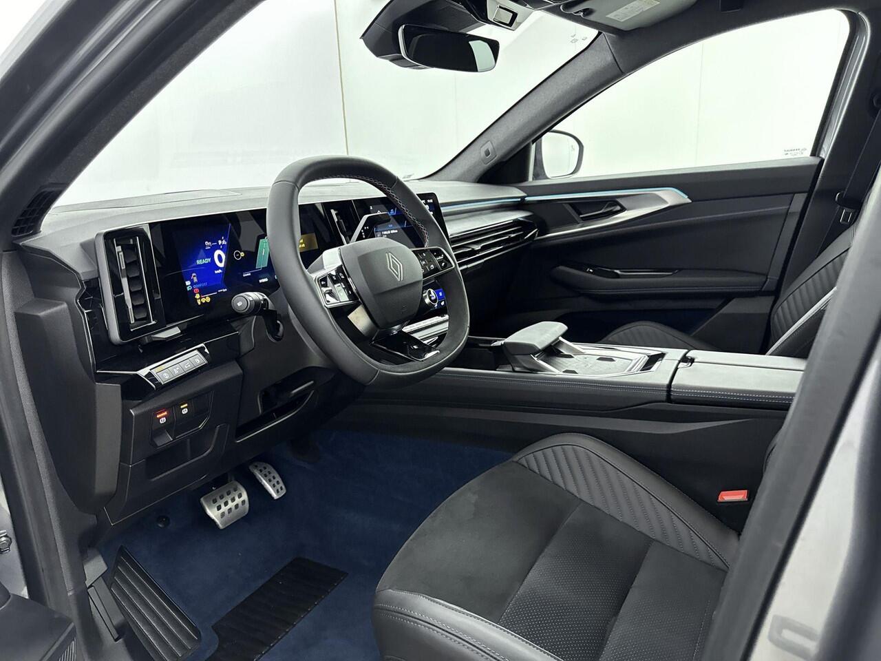 Renault Rafale 1.2 E-Tech 4x4 plug-in hybrid 300Pk esprit Alpine | Google Navigatie | Apple & Android Carplay | 4 Control | Parkeersensoren Voor & Achter | 360 Camera | Stoel, Stuur en Voorruitverwarming | Keyless Entry |