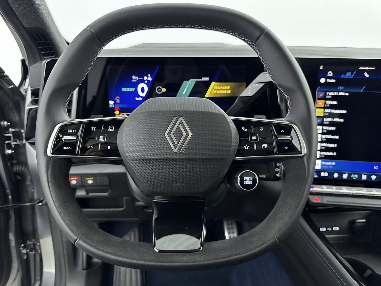 Renault Rafale 1.2 E-Tech 4x4 plug-in hybrid 300Pk esprit Alpine | Google Navigatie | Apple & Android Carplay | 4 Control | Parkeersensoren Voor & Achter | 360 Camera | Stoel, Stuur en Voorruitverwarming | Keyless Entry |